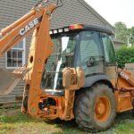 Как правильно выбрать экскаватор-погрузчик? Как правильно выбрать экскаватор-погрузчик?