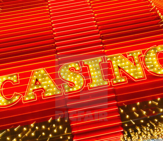 Стоит ли играть в онлайн-казино? Стоит ли играть в онлайн-казино?