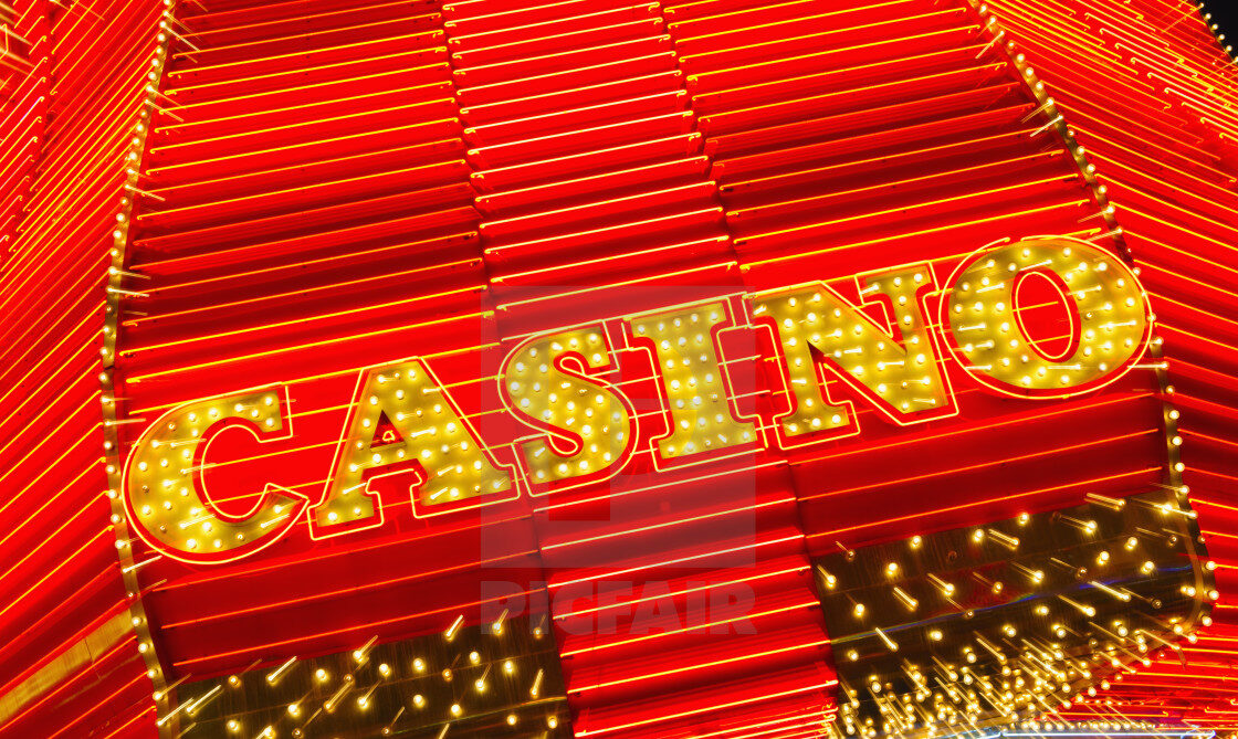 Стоит ли играть в онлайн-казино?