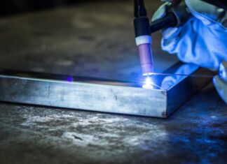 Сварка нержавеющей стали методами MIG и TIG Сварка нержавеющей стали методами MIG и TIG