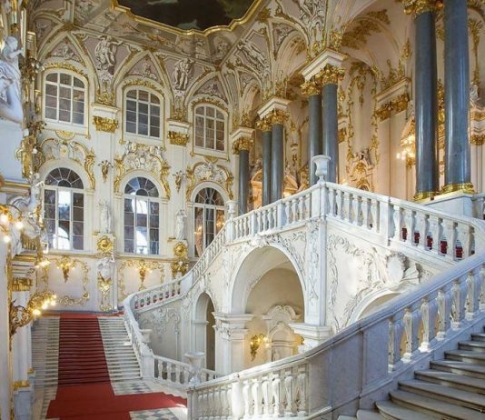 Достопримечательности Санкт-Петербурга: список самых лучших iordanskaya-lestnica-zimnij-dvorec-1024x576-9299874
