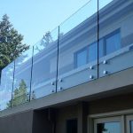 Стеклянные ограждения – какие выбрать? На что обратить внимание при покупке? Стеклянные ограждения – какие выбрать? На что обратить внимание при покупке?