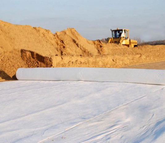 Для чего нужен геотекстиль и как его использовать? Для чего нужен геотекстиль и как его использовать?