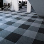 Ковровая плитка – преимущества перед традиционной отделкой пола
