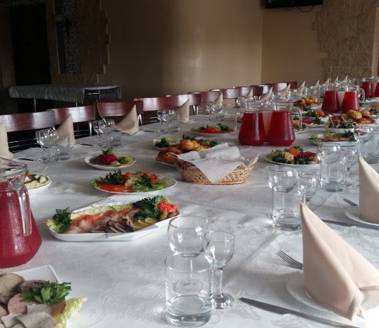 Как организовать поминки?