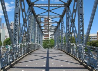 Строительство мостов из стальных металлоконструкций