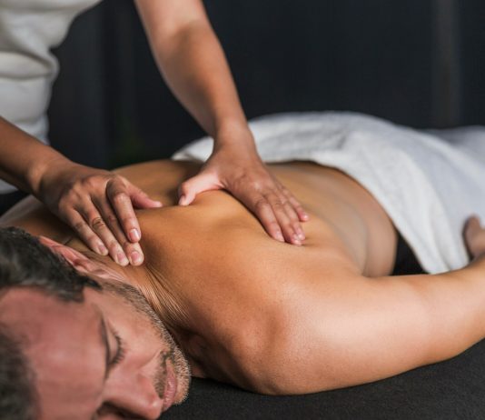 Польза массажа и как выбрать массажистку
