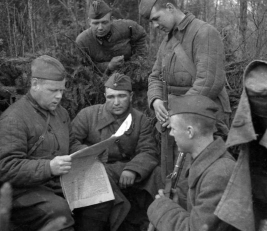 База Ветеранов Великой Отечественной войны: сохранение исторической памяти 7188-5738704