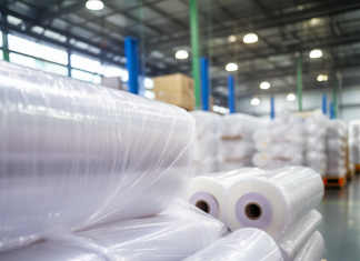 Прочность и долговечность полиэтиленовой пленки ПВД 300 мкм по сравнению с 500 мкм: Сравнительный анализ механической прочности и срока службы пленок различной толщины в экстремальных условиях эксплуатации.