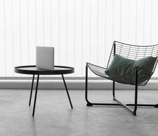 Какими преимуществами обладает металлическая мебель и как ее выбрать правильно