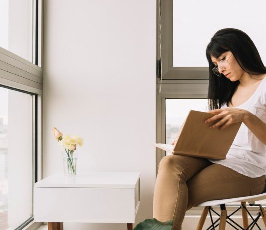 Балкон под ключ: легко, красиво, функционально