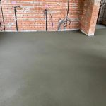 Пескобетонная стяжка пола механизированным способом