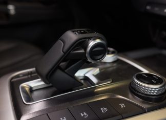 Почему стоит установить блокиратор коробки передач на автомобиль