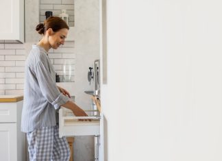 Как правильно выбрать окна для квартир на высоких этажах