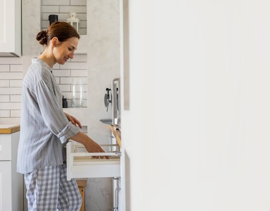 Правильная установка окон в кирпичном доме для долговечности и комфорта