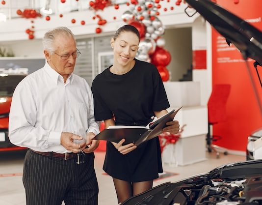 Как правильно выбрать надежного дилера для покупки автомобиля