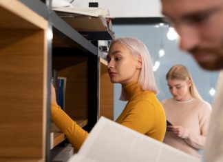 Лучшие советы по выбору мебели для компактной кухни