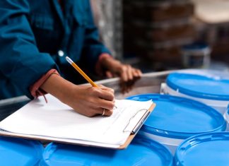 Как выбрать москитную сетку на окно