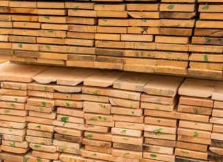 Строганная доска: зачем она нужна и как выбрать качественный материал