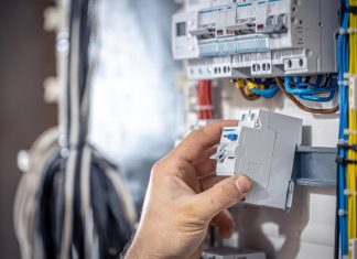 Модульные автоматические выключатели: надежная защита электросети в компактном формате