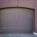 Виды секционных ворот и их отличия: как выбрать оптимальное решение для дома и бизнеса