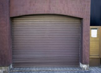 Виды секционных ворот и их отличия: как выбрать оптимальное решение для дома и бизнеса
