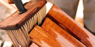 Технология нанесения масла для дерева, пошагово