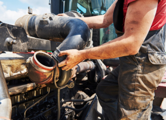 Как обслуживают топливную аппаратуру АЗПИ в спецтехнике