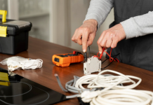 Оборудование для электромонтажных работ: виды, особенности и правила выбора