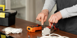 Оборудование для электромонтажных работ: виды, особенности и правила выбора