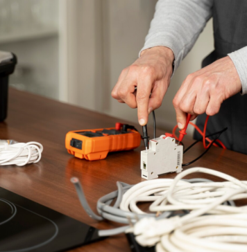 Оборудование для электромонтажных работ: виды, особенности и правила выбора